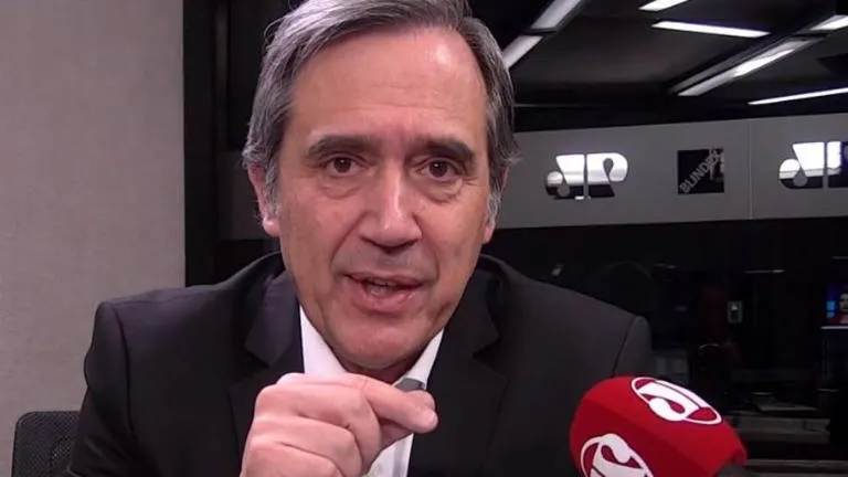 Justiça decreta prisão de Marco Antonio Villa;